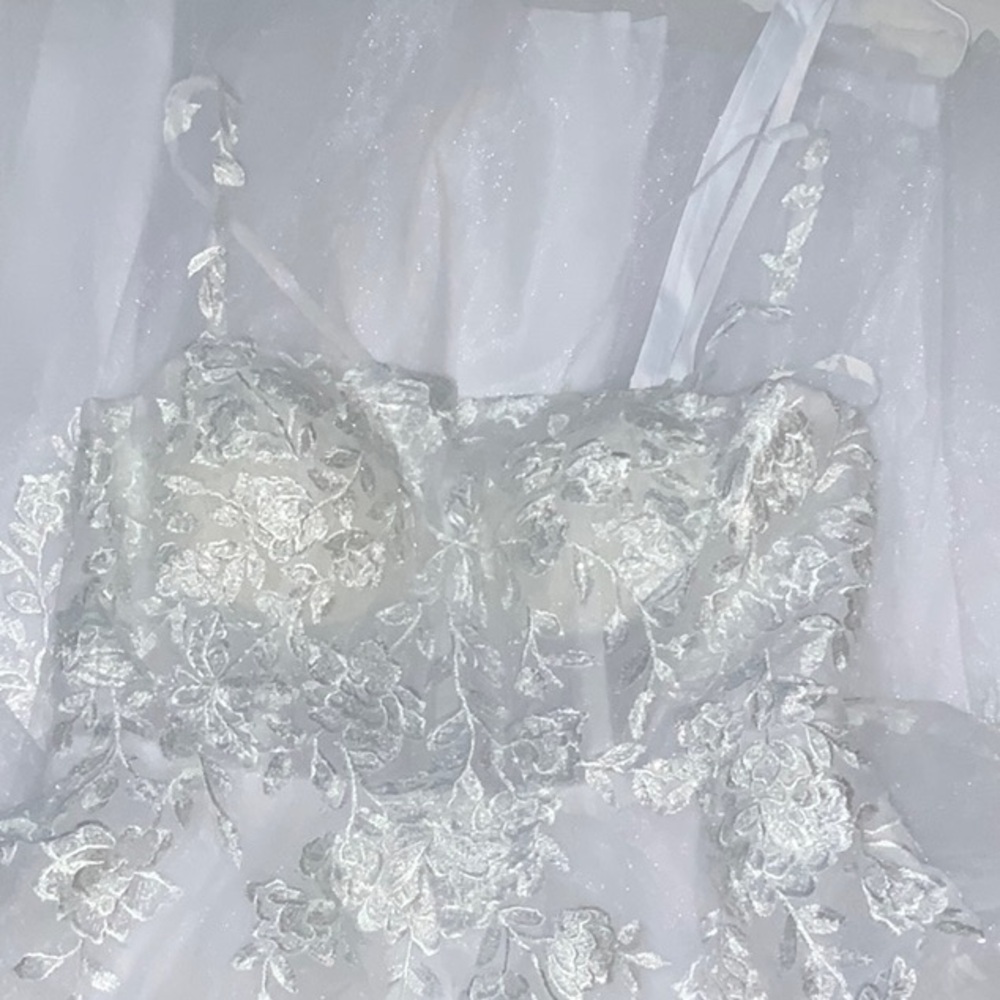New Petite Wedding Dress With Lace Up Back and Tulle Skirt